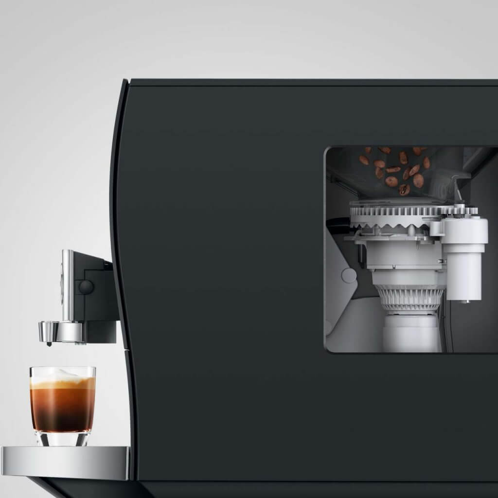 JURA Z10: Die bahnbrechende Z10 mit P.R.G. für heiße und Cold-Brew-Kaffeespezialitäten!